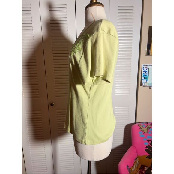 Vintage | Women’s | Blouse | Size S/M | Lime Green Sequined Floral Top - Picture 3 of 5